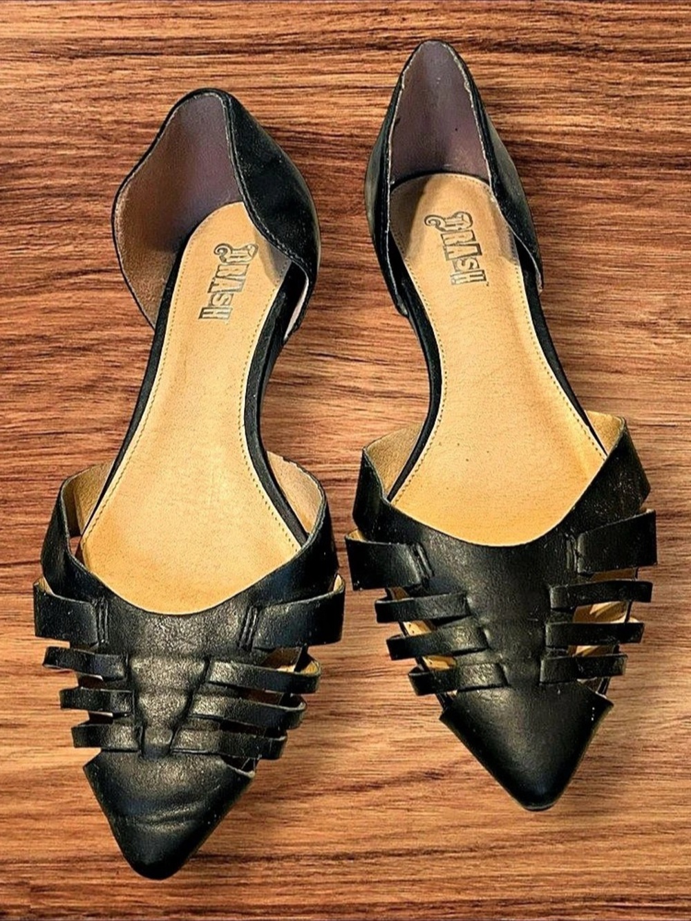 Brash Black Pointed Toe Cutout D’Orsay Flats Women’s Size 8.5